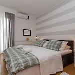 Vojin Apartment
