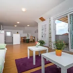 Vojin Apartment