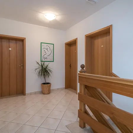 Vojin Apartman Trogir