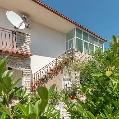 Vojin Apartman Trogir